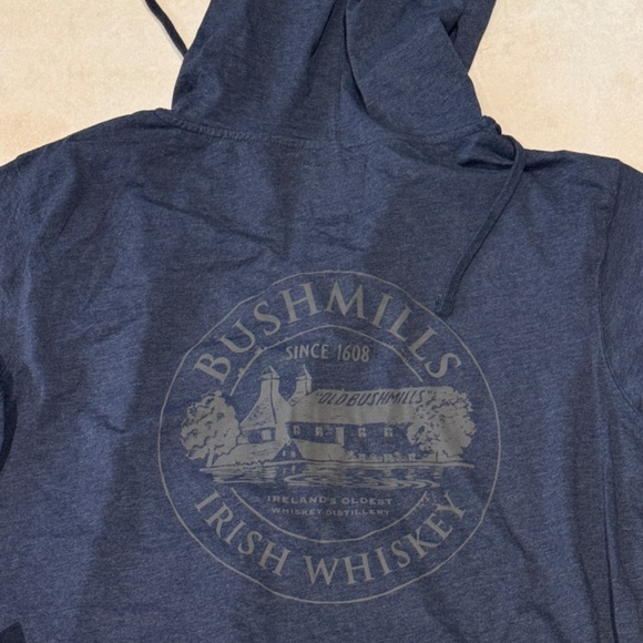 BRAND NEW Bushmills Whiskey brand t-shirt hoodie zip up - Picture 3 of 3